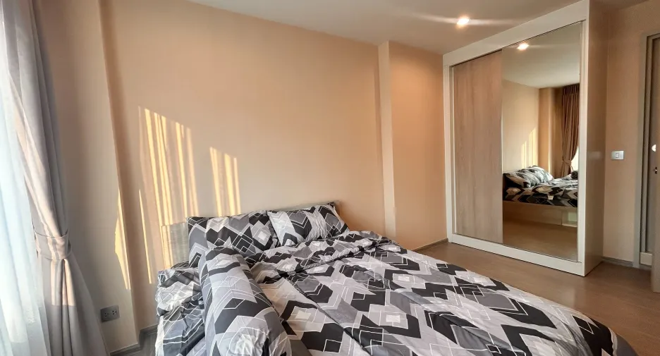 For sale 2 ベッドルーム condo in Mueang Samut Prakan, Samut Prakan