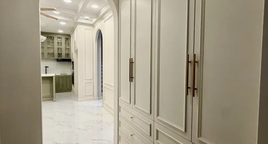 Casa en venta y en alquiler de 4 habitaciones en Bang Khun Thian, Bangkok