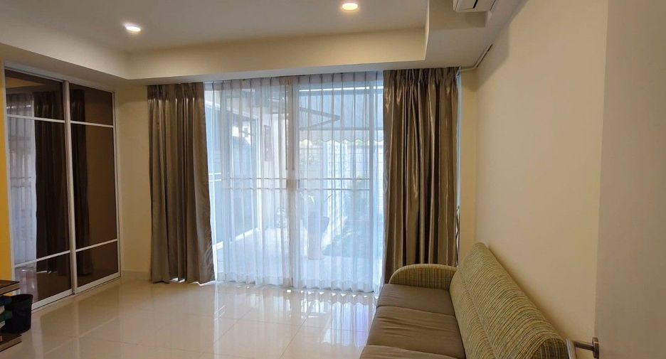 Casa en alquiler de 4 habitaciones en Saphan Sung, Bangkok