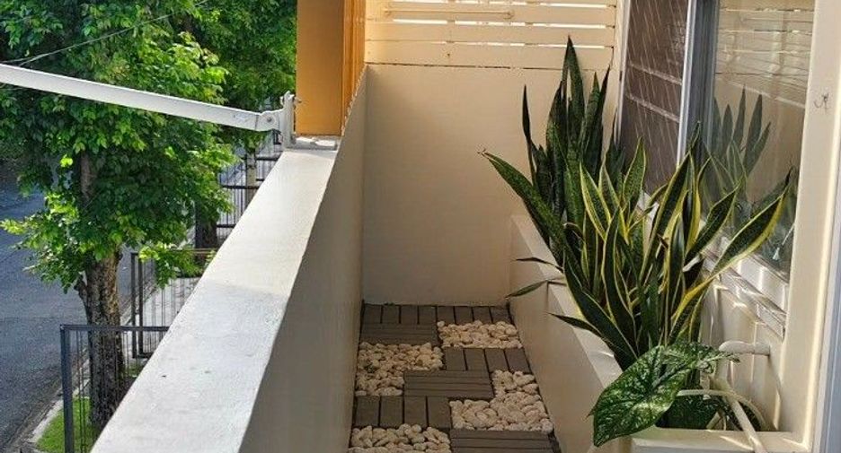 Casa en alquiler de 4 habitaciones en Saphan Sung, Bangkok