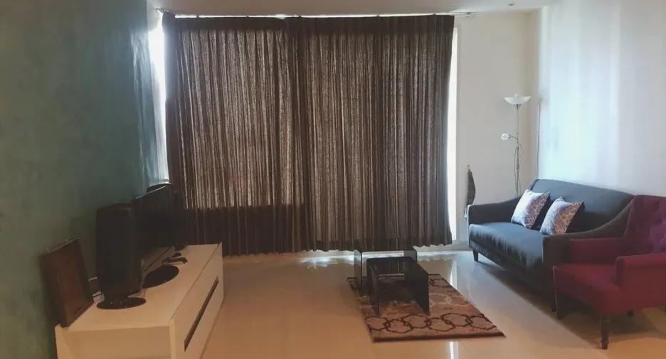 Wohnung zur Miete und zum Kauf mit 2 Zimmer in Bang Kho Laem, Bangkok