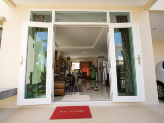 Haus zum Kauf mit 4 Zimmer in Sai Mai, Bangkok