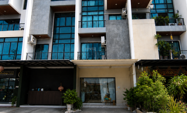 À vendre 2 chambres maison de ville à Bueng Kum, Bangkok