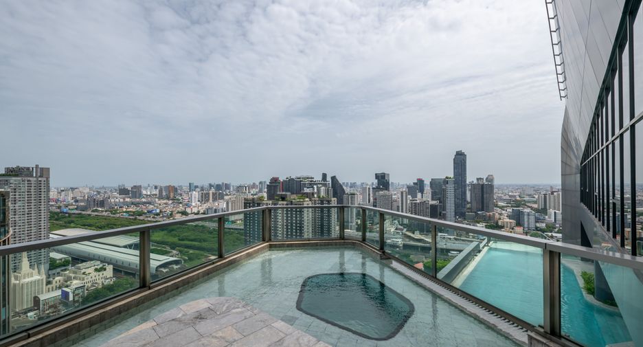 For rent studio condo in Watthana, Bangkok