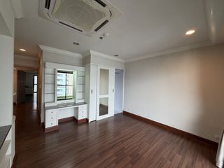 À louer 3 chambres appartement à Watthana, Bangkok