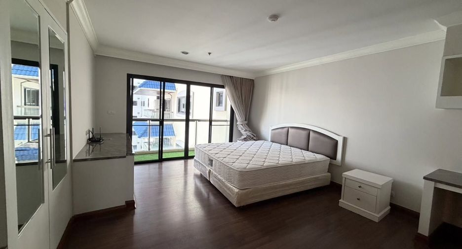For rent 3 ベッドルーム apartment in Watthana, Bangkok