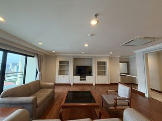 À louer 3 chambres appartement à Watthana, Bangkok