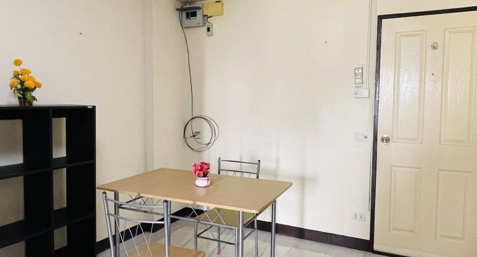 For sale studio condo in Wang Thonglang, Bangkok