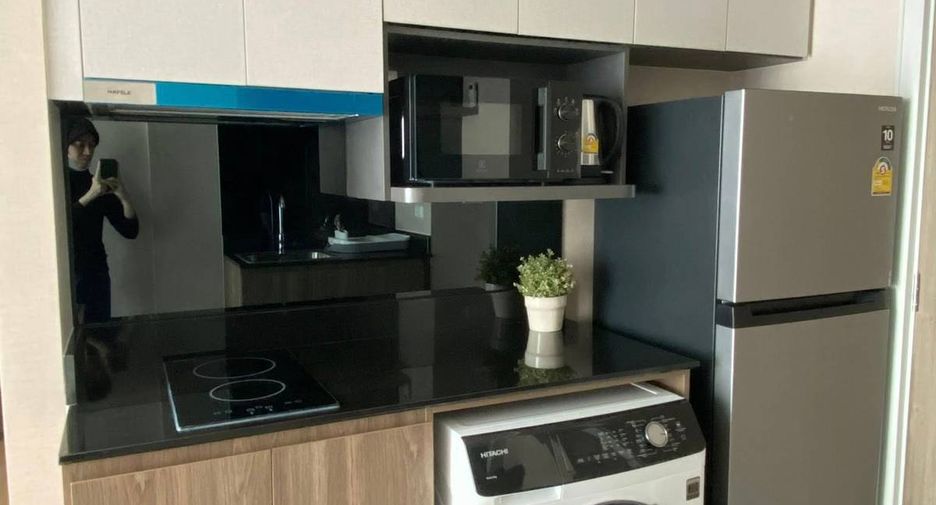For sale 1 bed condo in Huai Khwang, Bangkok