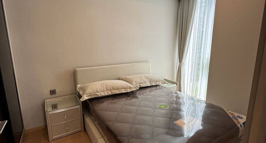 For rent 2 bedrooms condo in Watthana, Bangkok