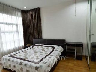 For rent 2 bedrooms condo in Ratchathewi, Bangkok