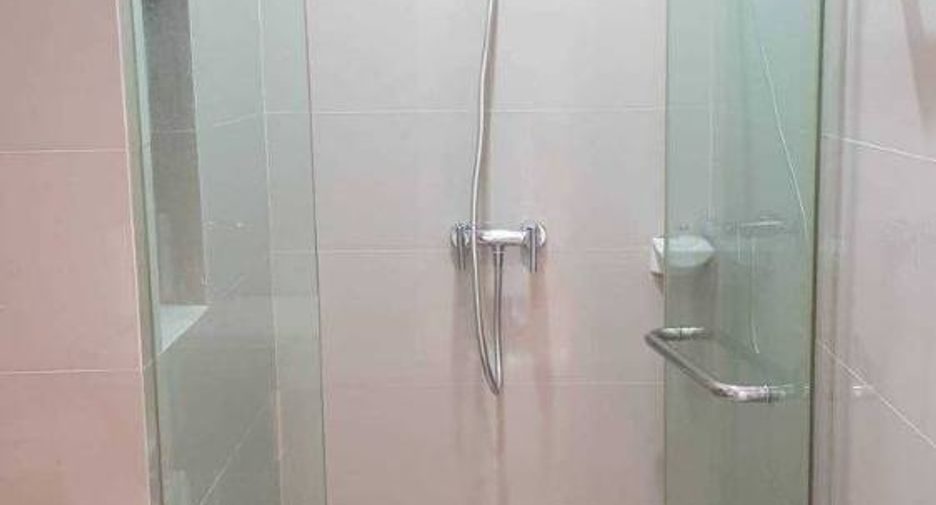À vendre 1 chambre condo à Bang Na, Bangkok