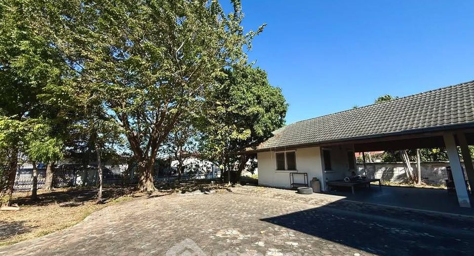 出售 4 卧室 独立屋 在 Mueang Chon Buri, Chon Buri
