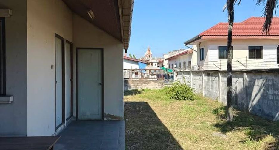 出售 4 卧室 独立屋 在 Mueang Chon Buri, Chon Buri