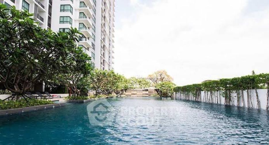 À vendre 2 chambres condo à Phra Khanong, Bangkok