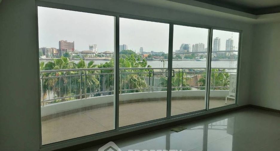 For sale 3 bedrooms condo in Bang Kho Laem, Bangkok