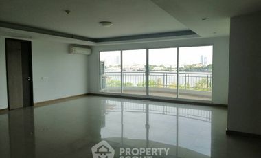For sale 3 bedrooms condo in Bang Kho Laem, Bangkok