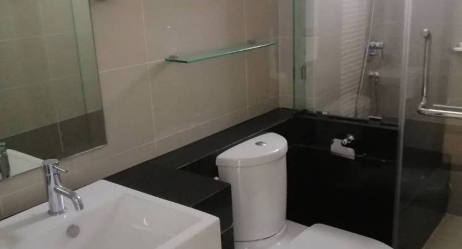 For sale 3 bedrooms condo in Bang Kho Laem, Bangkok