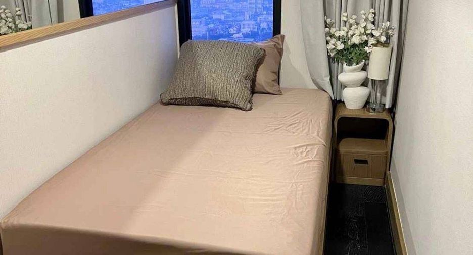 For sale 2 bedrooms condo in Watthana, Bangkok