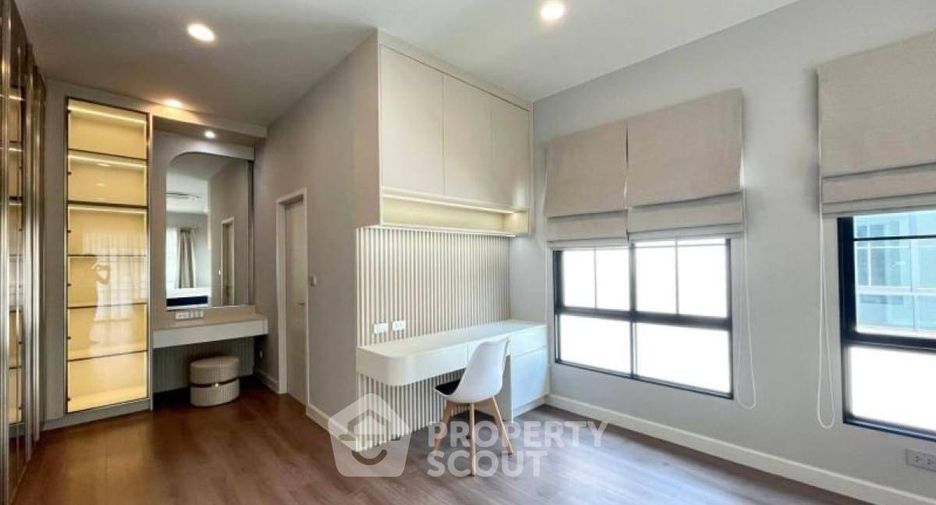 Haus zur Miete und zum Kauf mit 4 Zimmer in Bang Phli, Samut Prakan