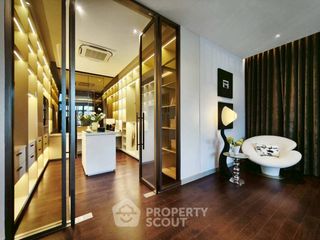 For sale 6 ベッドルーム house in Thawi Watthana, Bangkok