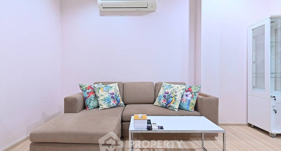For sale 1 bed condo in Huai Khwang, Bangkok