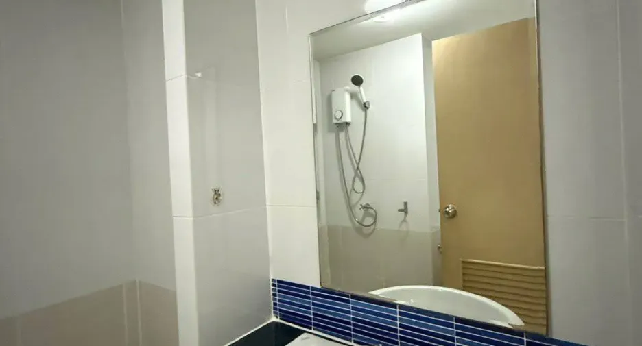 Wohnung zum Kauf mit 1 Zimmer in Bang Phli, Samut Prakan