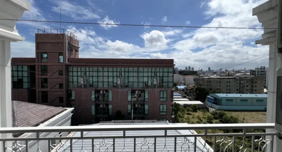 出售 2 卧室 公寓 在 Prawet, 曼谷