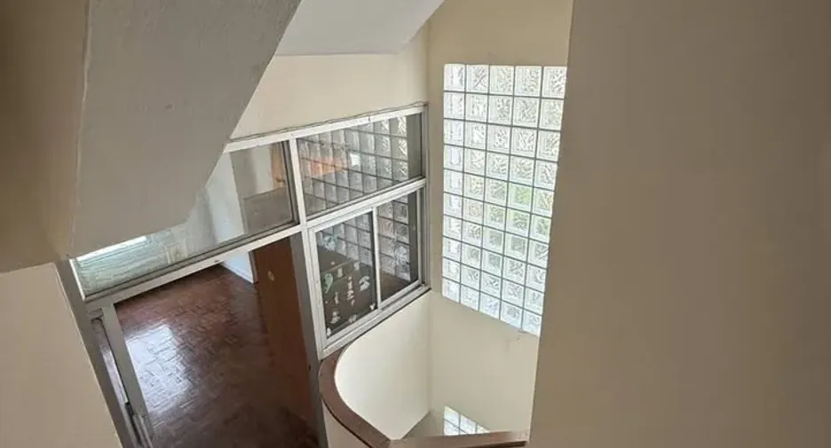 For rent 4 bedrooms townhouse in Bang Khae, Bangkok