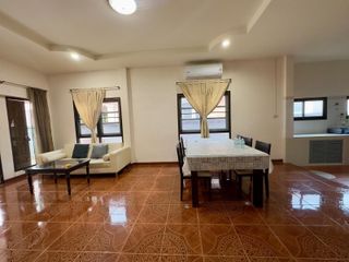 À louer 3 chambres maison à Mueang Phangnga, Phang Nga