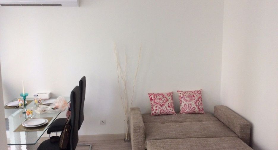 À vendre 2 chambres condo à Phra Khanong, Bangkok
