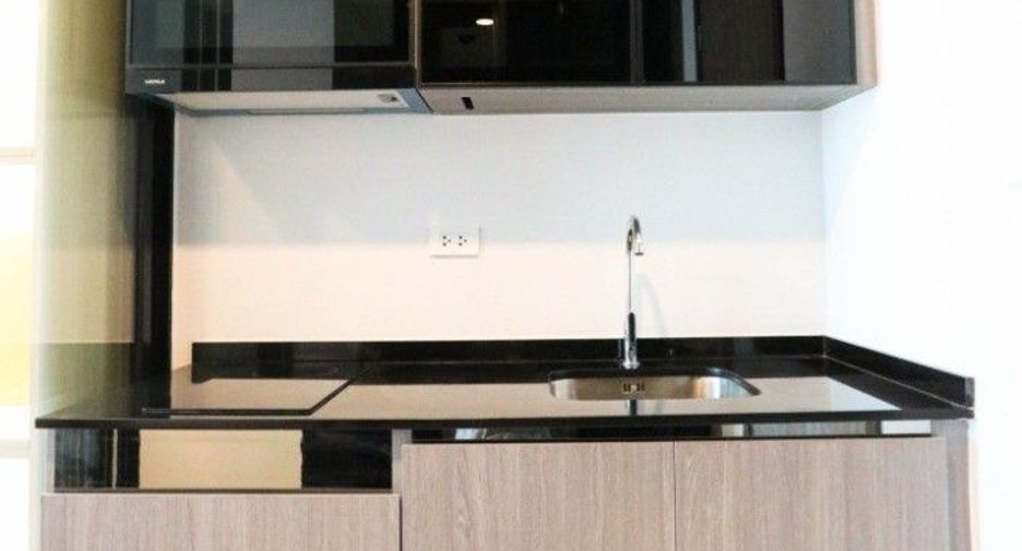 À vendre studio condo à Chatuchak, Bangkok
