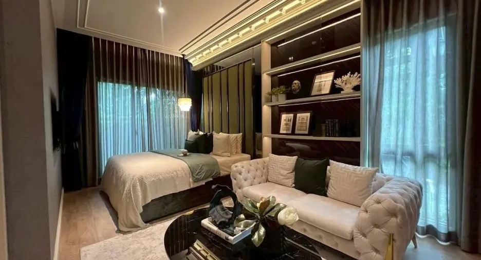 Casa en venta y en alquiler de 5 habitaciones en Taling Chan, Bangkok