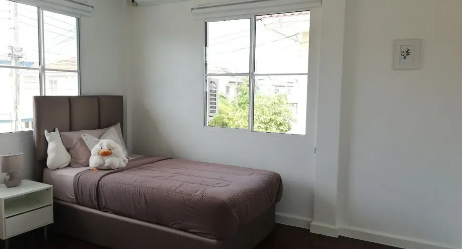 For rent 3 bedrooms villa in Mueang Phuket, Phuket