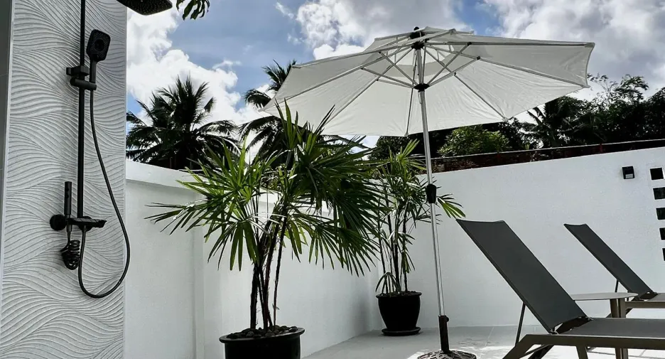 For rent 3 bedrooms villa in Mueang Phuket, Phuket