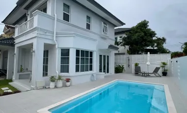 For rent 3 bedrooms villa in Mueang Phuket, Phuket