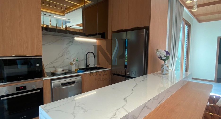 For sale 5 ベッドルーム villa in Bang Lamung, Chonburi