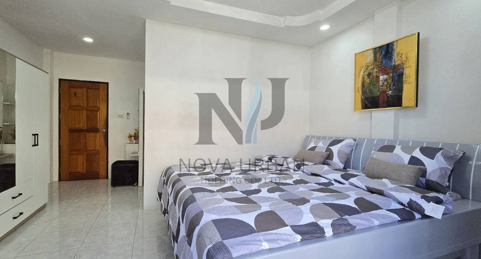 Reihenhaus zur Miete mit 4 Zimmer in Bang Lamung, Chonburi