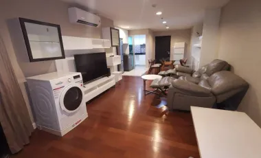 Condo en alquiler de 3 habitaciones en Huai Khwang, Bangkok