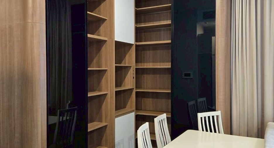 For sale 2 bedrooms condo in Khlong Toei, Bangkok