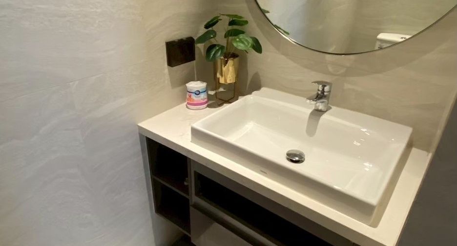 Condo en alquiler de 2 habitaciones en Watthana, Bangkok