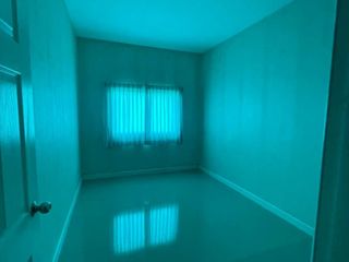For rent 4 bedrooms townhouse in Khlong Sam Wa, Bangkok