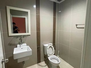 For rent 4 bedrooms townhouse in Khlong Sam Wa, Bangkok