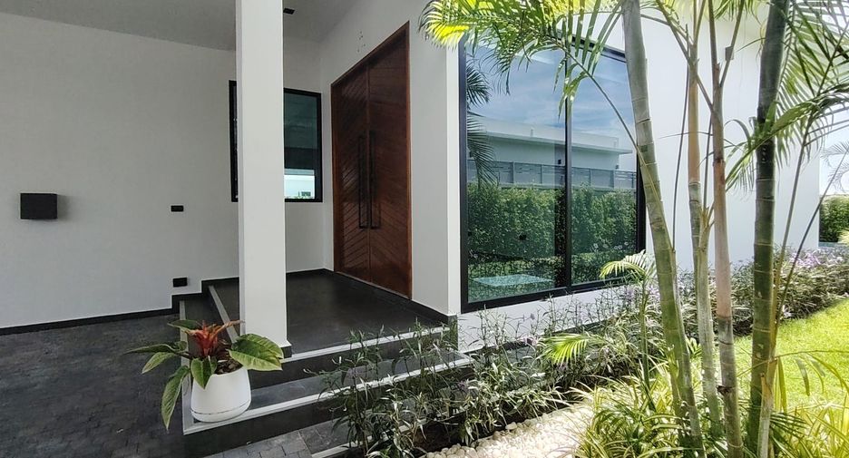 For rent 3 bedrooms villa in Hua Hin, Prachuap Khiri Khan