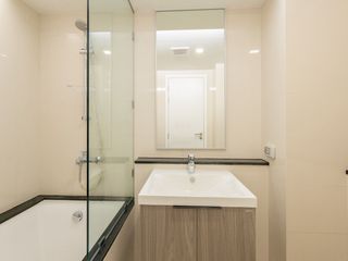 For sale studio condo in Khlong Toei, Bangkok