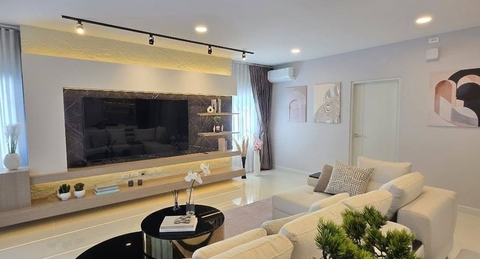 Casa en alquiler de 4 habitaciones en Bang Phli, Samut Prakan