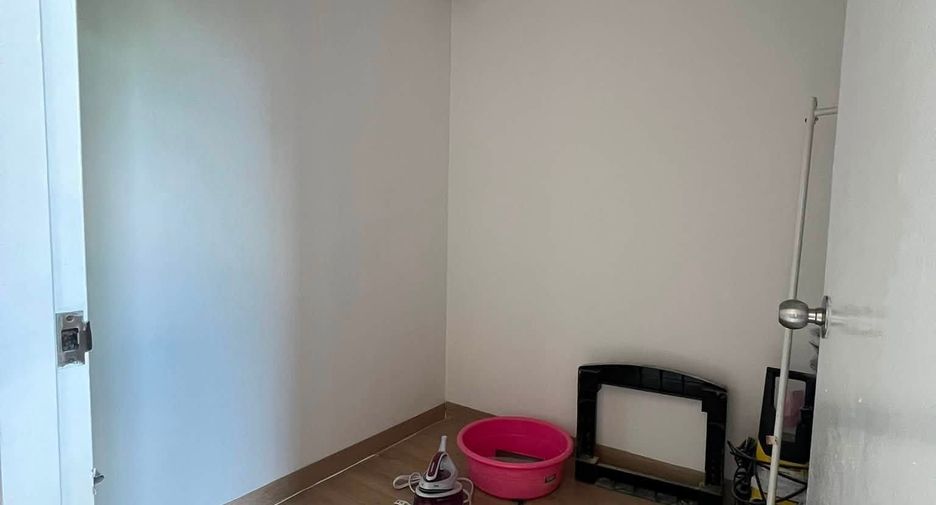 For rent 3 bedrooms condo in Phaya Thai, Bangkok