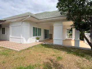 For rent 3 bedrooms house in Si Racha, Chonburi