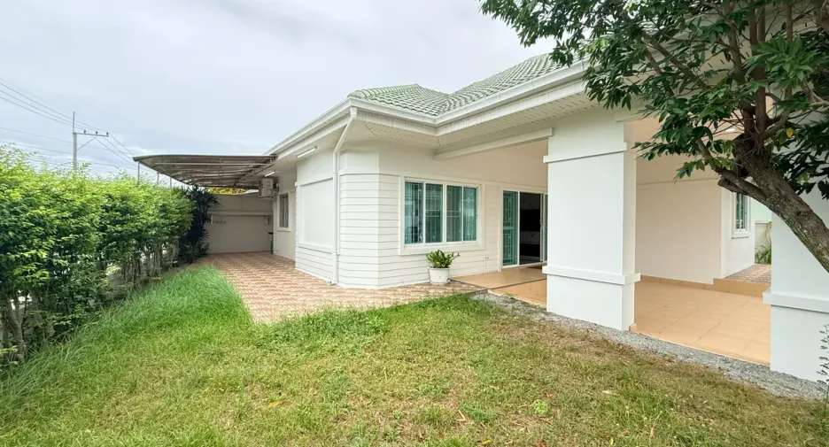For rent 3 bedrooms house in Bang Lamung, Chonburi