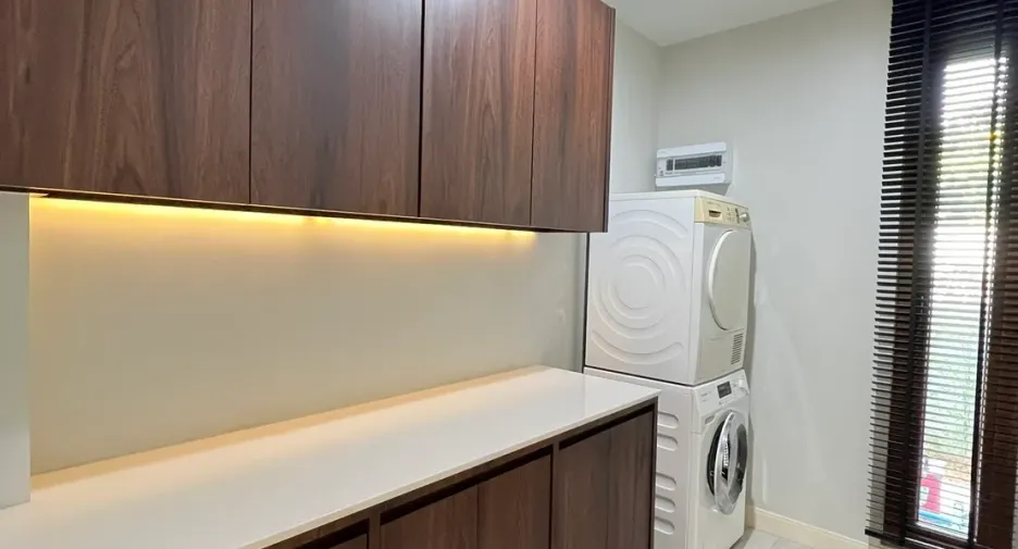 For rent and for sale 3 bedrooms villa in Bang Lamung, Chonburi